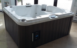 Бассейн всесезонный Jacuzzi J-215